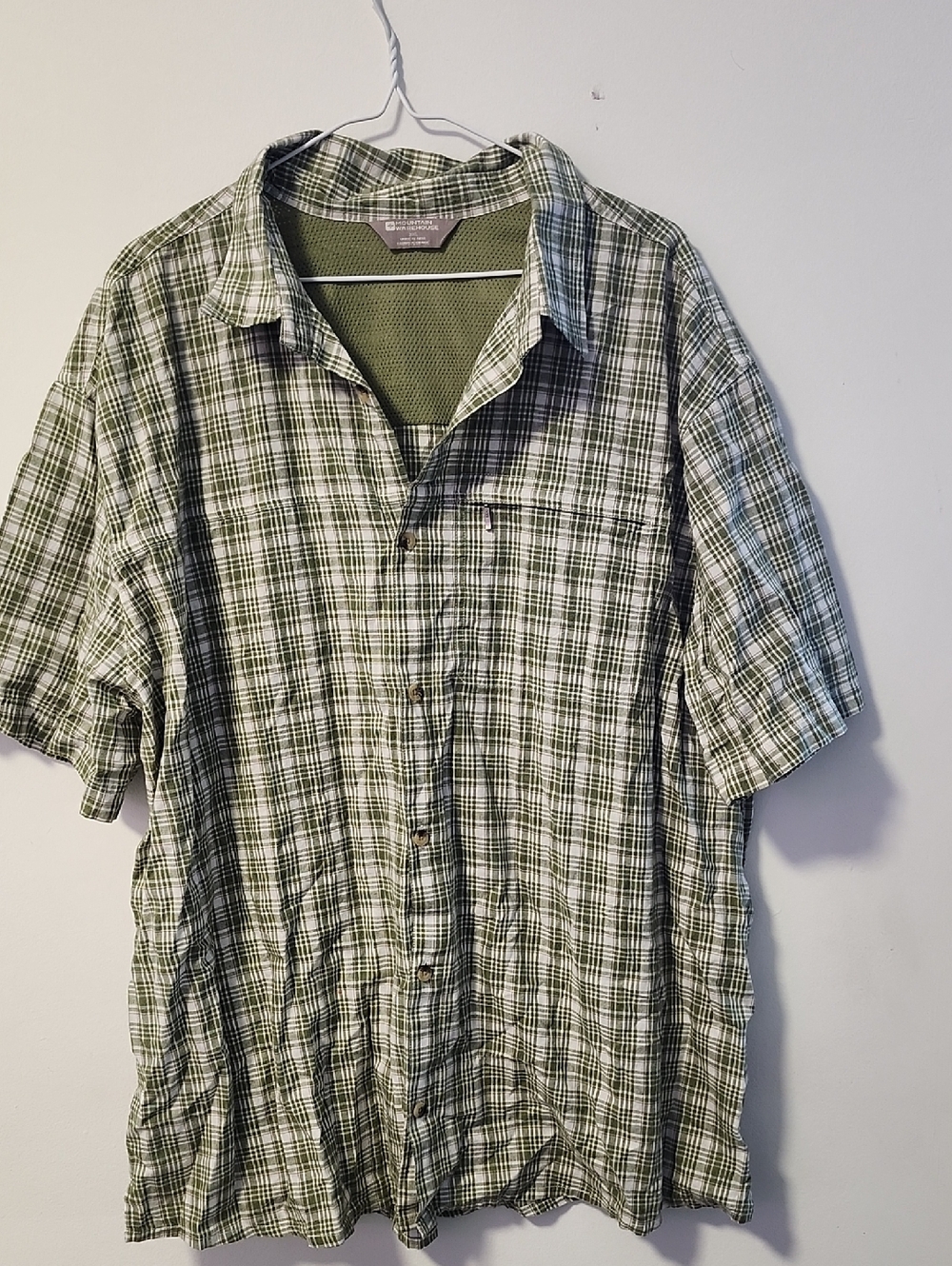 Casual Olive Green Plaid Short-Sleeve Button-Down Shirt